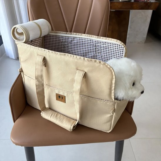 Sac transport chien vue latérale avec poche de rangement pratique
